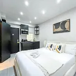 Urbanflat 11 - Joli Studio Pour 3 Wagram Pereire